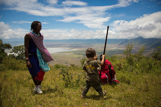 viajes kenia tanzania zanzibar niños masai 03
