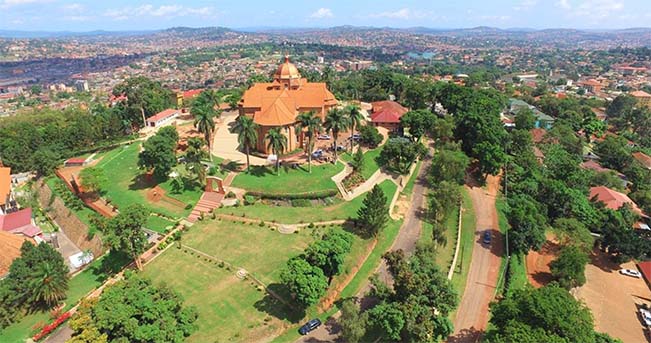 viajes uganda kampala 1