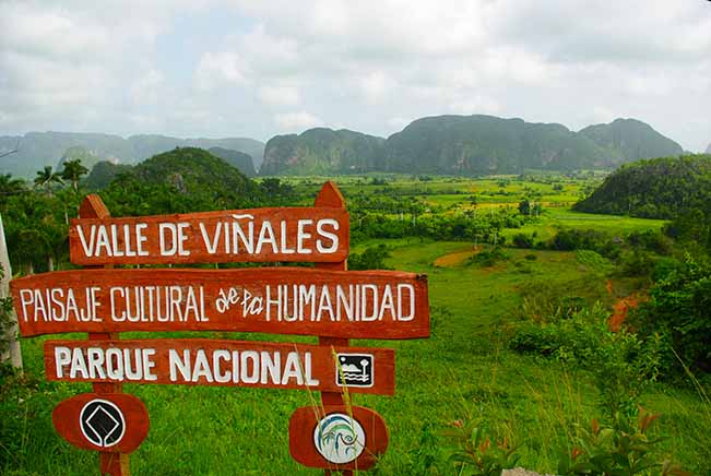 Viajes Cuba Valle Viñales